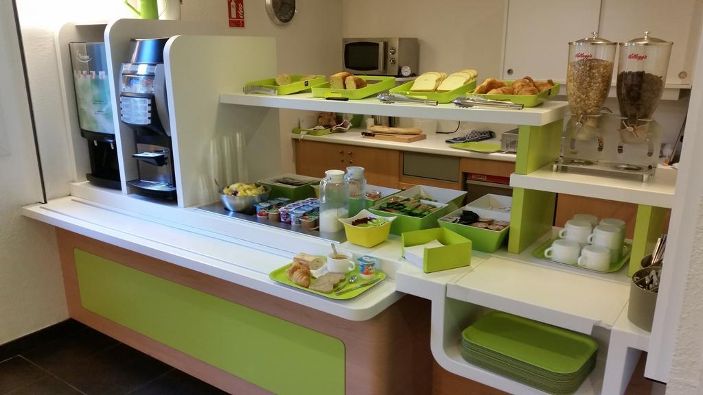Ibis Budget Marseille Est Porte D'Aubagne Экстерьер фото
